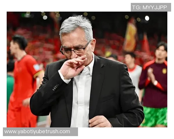 伊万谈教练压力:舆论与球迷是职业挑战,无法承受者不适合执教 伊万谈教练压力:舆论与球迷是职业挑战,无法承受者不适合执教