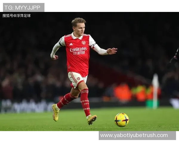 厄德高带伤坚持比赛十分钟后离场预计缺席六周影响七场赛事